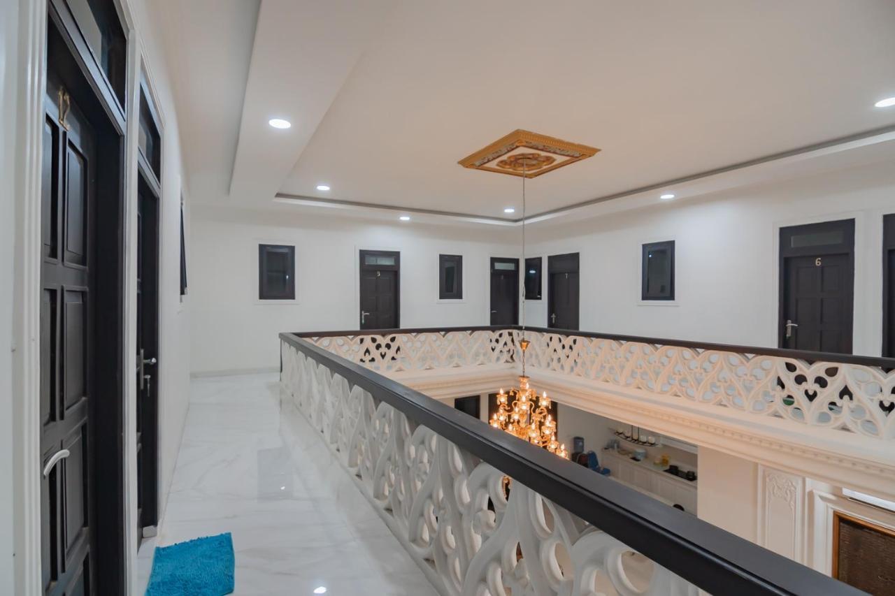 Family Homestay Syariah Cirebon Mitra Reddoorz Zewnętrze zdjęcie
